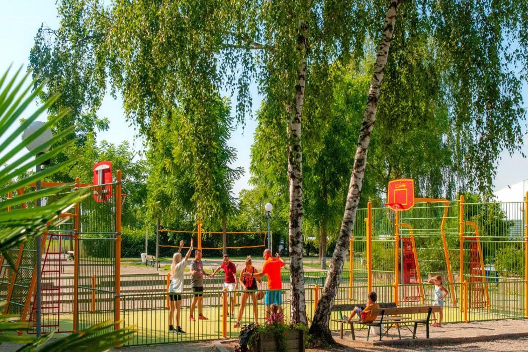 Mobil-Home Cosy 5 Personnes Camping Le Ried - Europapark Boofzheim Zewnętrze zdjęcie